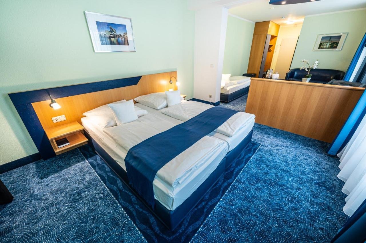 Hotel Hanseport Hamburg Exterior photo