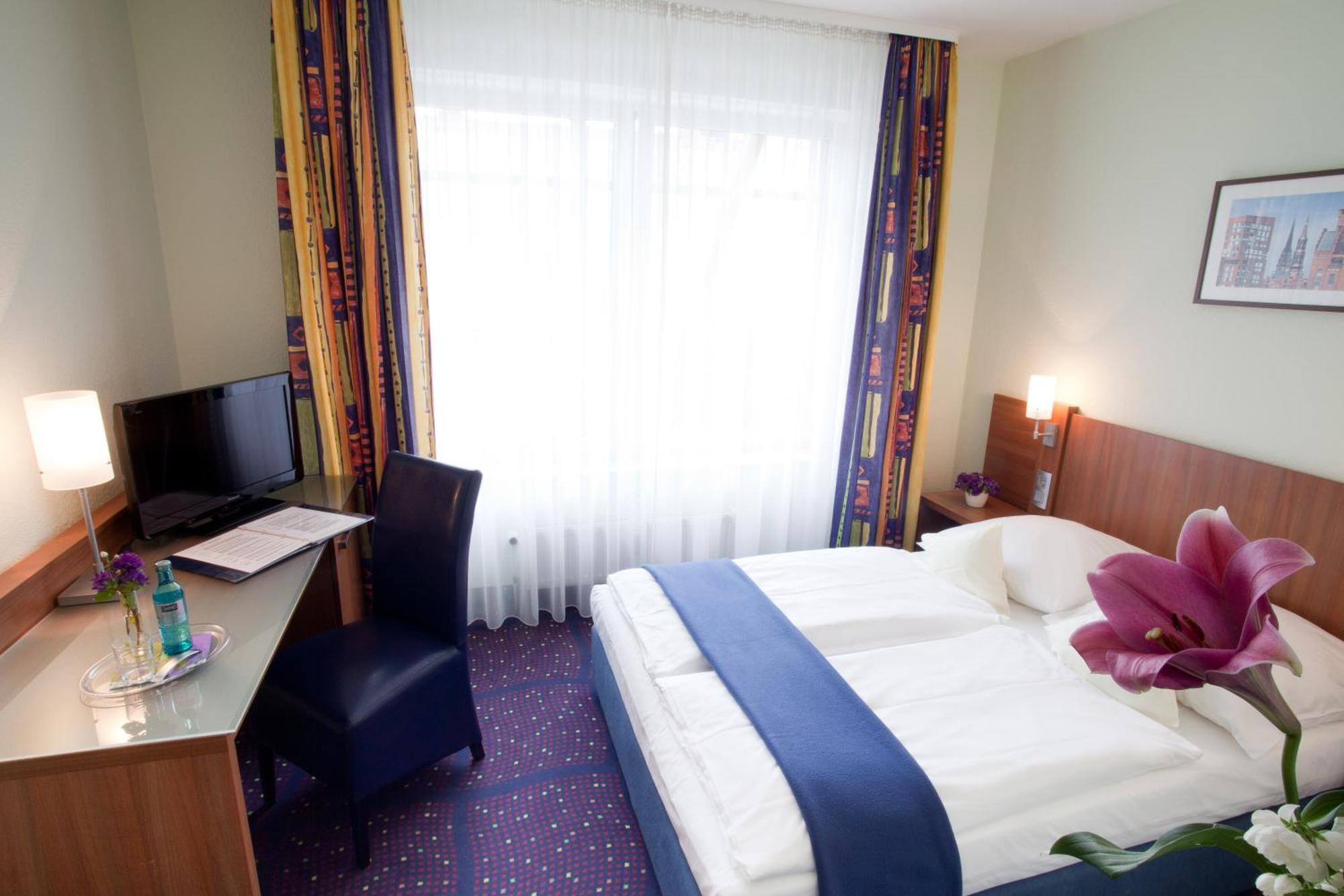 Hotel Hanseport Hamburg Exterior photo