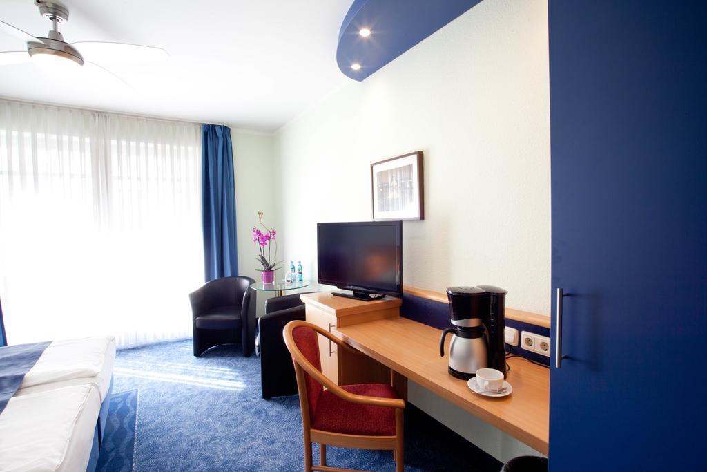 Hotel Hanseport Hamburg Exterior photo